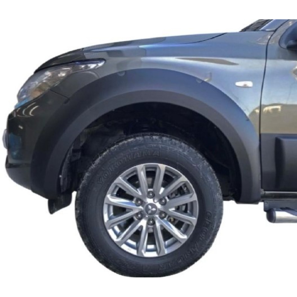 MITSUBISHI L200 2016-2019 ÇIKINTILI CİVATASIZ ÇAMURLUK KAPLAMA
