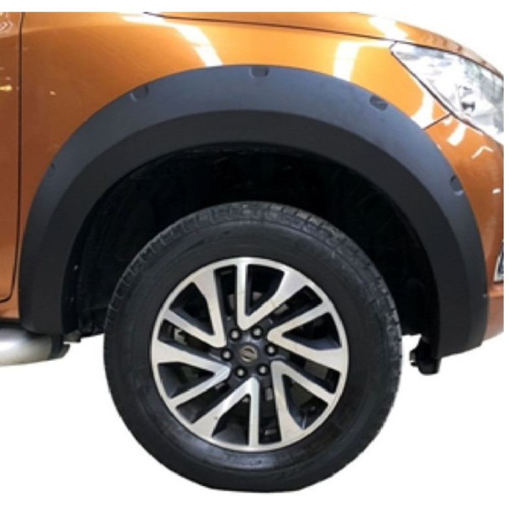 NISSAN NAVARA NP300 2018 ÇIKINTILI CİVATASIZ ÇAMURLUK KAPLAMA ADBLUE